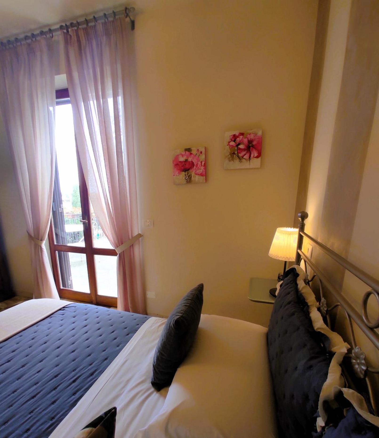 Affittacamere Casa Mac & Rose San Quirico d'Orcia Exterior photo