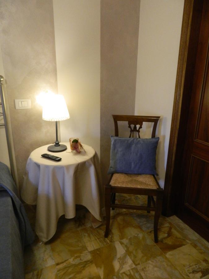 Affittacamere Casa Mac & Rose San Quirico d'Orcia Exterior photo