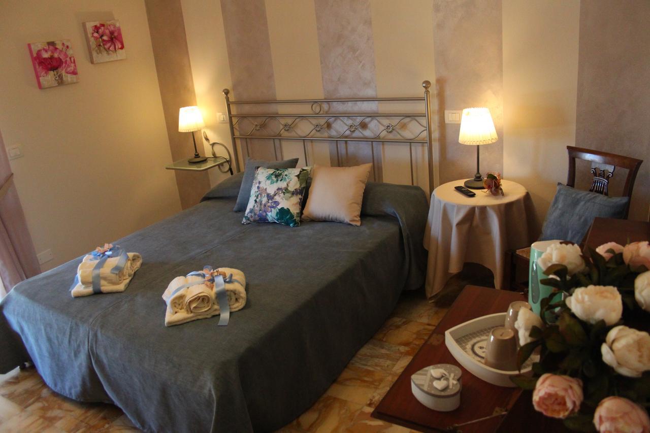 Affittacamere Casa Mac & Rose San Quirico d'Orcia Exterior photo