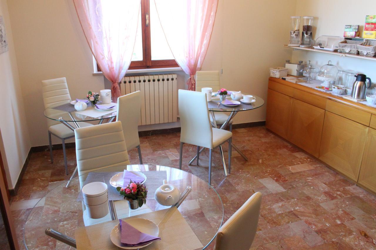 Affittacamere Casa Mac & Rose San Quirico d'Orcia Exterior photo