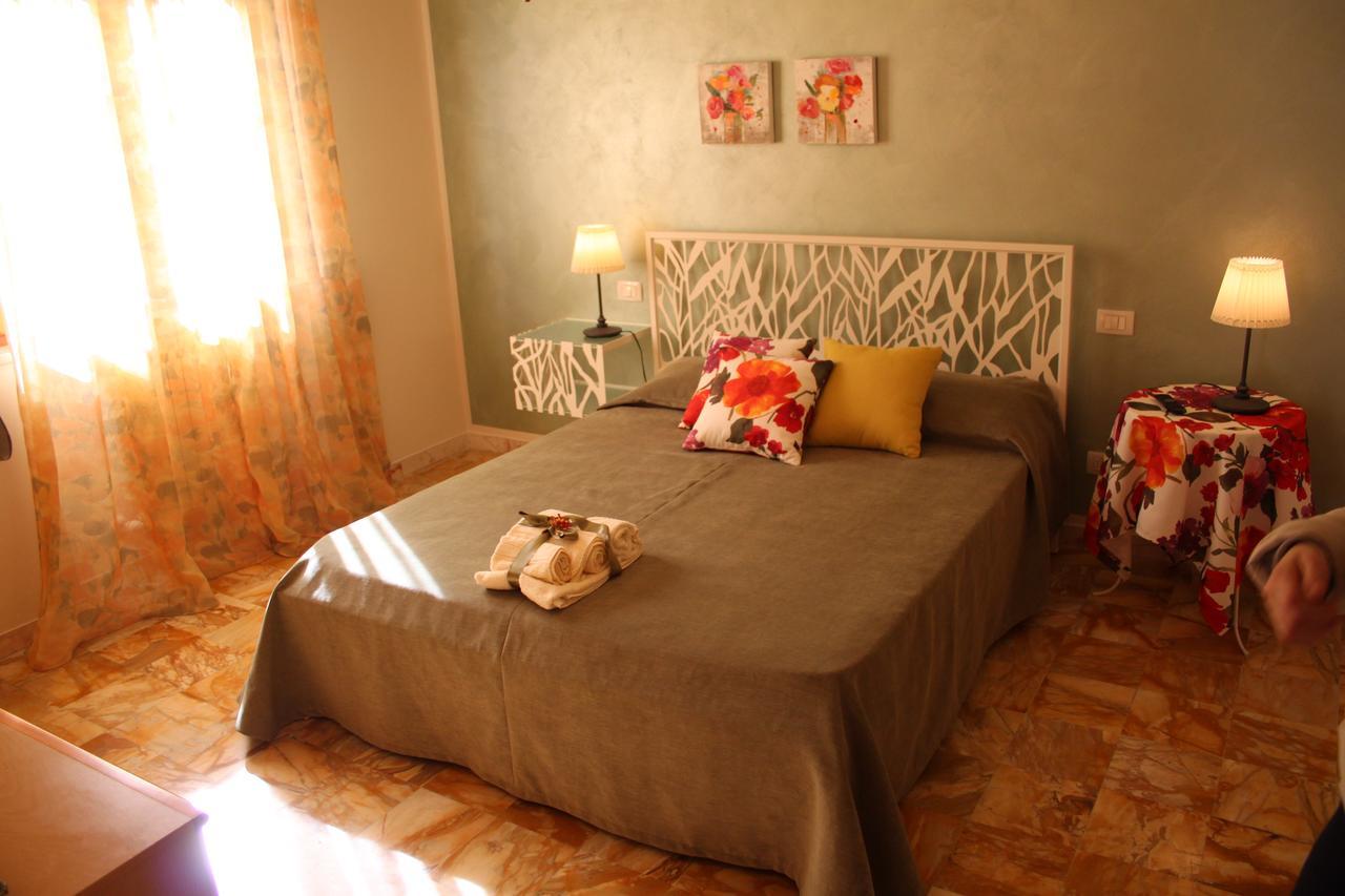 Affittacamere Casa Mac & Rose San Quirico d'Orcia Exterior photo